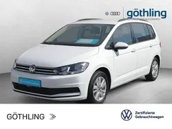 Pure white Gebraucht 2024 VW Touran Comfortline Van / Kleinbus | 29.720 € (Guter Preis)