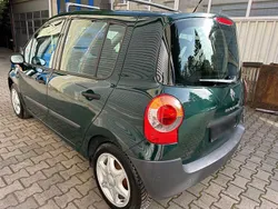 Grün Gebraucht 2005 Renault Modus Van / Kleinbus | 1.000 € (Guter Preis)