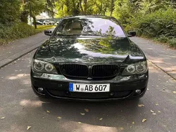 Grün Gebraucht 2006 BMW 750 Sport Line Limousine | 8.500 € (Teuer)