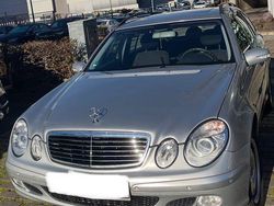 Grau Gebraucht 2004 Mercedes E200 Classic Kombi | 3.800 € (Guter Preis)