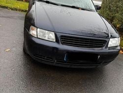 Blau Gebraucht 1996 Audi A3 Kleinwagen | 1.500 € (Guter Preis)