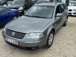 Grau Gebraucht 2002 VW Passat Highline Kombi | 1.590 € (Guter Preis)