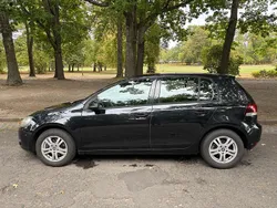 Schwarz Gebraucht 2009 VW Golf VI Highline Kleinwagen | 5.500 € (Fairer Preis)