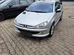 Silber Gebraucht 2003 Peugeot 206 CC Cabrio | 1.300 € (Guter Preis)