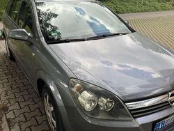 Gebraucht 2006 Opel Astra Edition Kombi | 1.500 € (Etwas zu teuer)