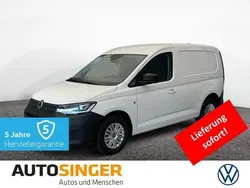 Candyweiß Gebraucht 2025 VW Caddy R Van / Kleinbus | 32.980 € (Fairer Preis)