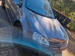 Grau Gebraucht 2005 VW Golf V Kleinwagen | 2.400 € (Teuer)