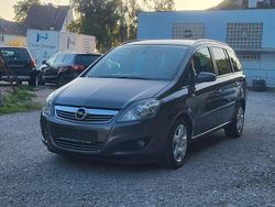 Grau Gebraucht 2009 Opel Zafira Innovation Van / Kleinbus | 1.790 € (Superpreis)