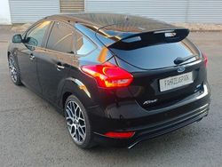 Schwarz Gebraucht 2018 Ford Focus ST-Line Limousine | 12.299 € (Guter Preis)