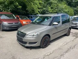 Braun Gebraucht 2011 Skoda Roomster Plus Edition Van / Kleinbus | 3.950 € (Guter Preis)