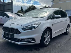 Weiß Gebraucht 2018 Ford S-MAX Vignale Van / Kleinbus | 10.578 €