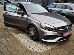 Grau Gebraucht 2017 Mercedes 200 AMG line Coupé | 17.000 € (Superpreis)