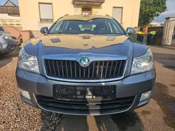 Grau Gebraucht 2013 Skoda Octavia Kombi | 4.999 € (Fairer Preis)