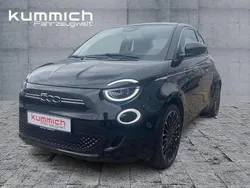 Schwarz Gebraucht 2022 Fiat 500e La Prima Limousine | 22.500 € (Etwas zu teuer)