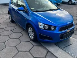 Blau Gebraucht 2012 Chevrolet Aveo LTZ Kleinwagen | 4.450 €