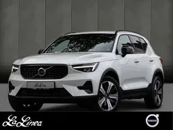 Weiss Gebraucht 2022 Volvo XC40 SUV | 34.990 € (Fairer Preis)