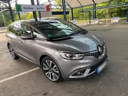Grau Gebraucht 2018 Renault Grand Scénic IV Initiale Paris Van / Kleinbus | 19.600 €
