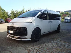 Creamy white / sol Gebraucht 2022 Hyundai Staria Signature Van | 45.990 € (Fairer Preis)