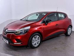 Rouge intense Gebraucht 2018 Renault Clio IV Life Kleinwagen | 8.990 € (Fairer Preis)