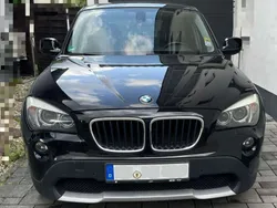 Schwarz Gebraucht 2010 BMW X1 SUV | 8.000 € (Guter Preis)