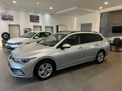 Silber Gebraucht 2022 VW Golf VIII Limousine | 18.985 € (Fairer Preis)