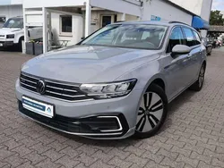 Moonstone gray Gebraucht 2022 VW Passat GTE Kombi | 23.970 € (Guter Preis)