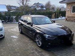 Schwarz Gebraucht 2014 BMW 320 Sport Line Kombi | 9.500 € (Fairer Preis)