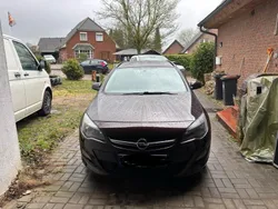 Braun Gebraucht 2013 Opel Astra Edition Kombi | 5.500 € (Fairer Preis)