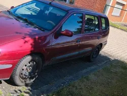 Rot Gebraucht 2000 Renault Mégane GrandTour Kombi | 750 €