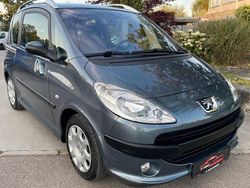 Grau Gebraucht 2005 Peugeot 1007 Premium Kleinwagen | 2.999 € (Etwas zu teuer)