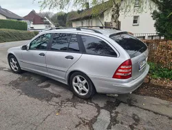 Silber Gebraucht 2004 Mercedes C220 Classic Kombi | 2.150 € (Teuer)