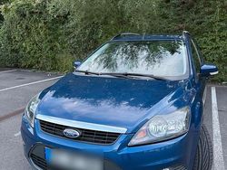Blau Gebraucht 2010 Ford Focus Kombi | 3.600 € (Fairer Preis)
