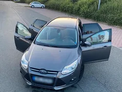 Braun Gebraucht 2013 Ford Focus Kombi | 4.800 € (Fairer Preis)