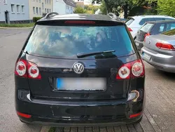 Schwarz Gebraucht 2010 VW Golf Plus Cross Van / Kleinbus | 2.900 € (Guter Preis)