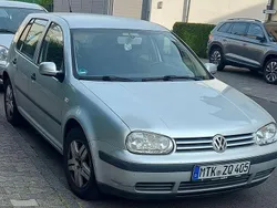 Silber Gebraucht 2002 VW Golf IV Limousine | 1.950 € (Guter Preis)