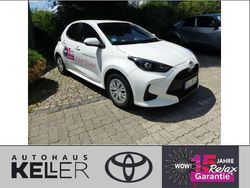Schneeweiß Gebraucht 2025 Toyota Yaris Hybrid Business Edition Kleinwagen | 24.750 € (Etwas zu teuer)