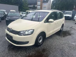 Braun Gebraucht 2012 VW Sharan Highline Van / Kleinbus | 4.500 € (Etwas zu teuer)