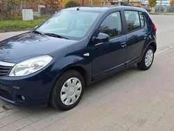 Blau Gebraucht 2012 Dacia Sandero Kleinwagen | 2.300 € (Guter Preis)