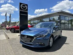 Blau Gebraucht 2018 Mazda 3 Limousine | 17.390 € (Etwas zu teuer)