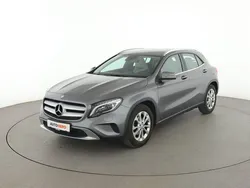 Grau Gebraucht 2015 Mercedes GLA200 Urban SUV | 17.090 € (Fairer Preis)