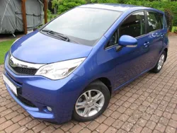 Blau Gebraucht 2013 Toyota Verso-S Edition Van / Kleinbus | 5.700 € (Superpreis)
