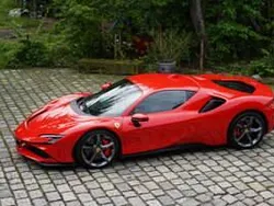 Rot Gebraucht 2020 Ferrari SF90 Coupé | 399.500 €