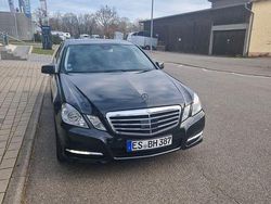 Schwarz Gebraucht 2010 Mercedes E500 Avantgarde Limousine | 15.800 € (Fairer Preis)