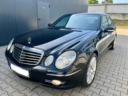 Schwarz Gebraucht 2006 Mercedes E320 Avantgarde Limousine | 7.990 € (Teuer)