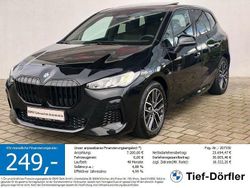 Black sapphire metallic Gebraucht 2025 BMW 218 Active Tourer M Sport Van / Kleinbus | 29.872 € (Superpreis)
