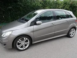 Grau Gebraucht 2005 Mercedes B200 Van / Kleinbus | 6.490 € (Fairer Preis)