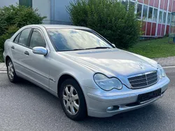 Silber Gebraucht 2003 Mercedes C200 Limousine | 3.999 € (Etwas zu teuer)