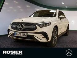 Weiss / polarweiß Gebraucht 2024 Mercedes GLC220 AMG SUV | 54.690 €