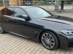 Grau Gebraucht 2021 BMW 520 Limousine | 33.500 € (Teuer)