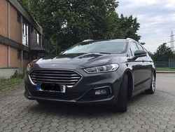 Grau Gebraucht 2020 Ford Mondeo Titanium Kombi | 17.800 € (Fairer Preis)